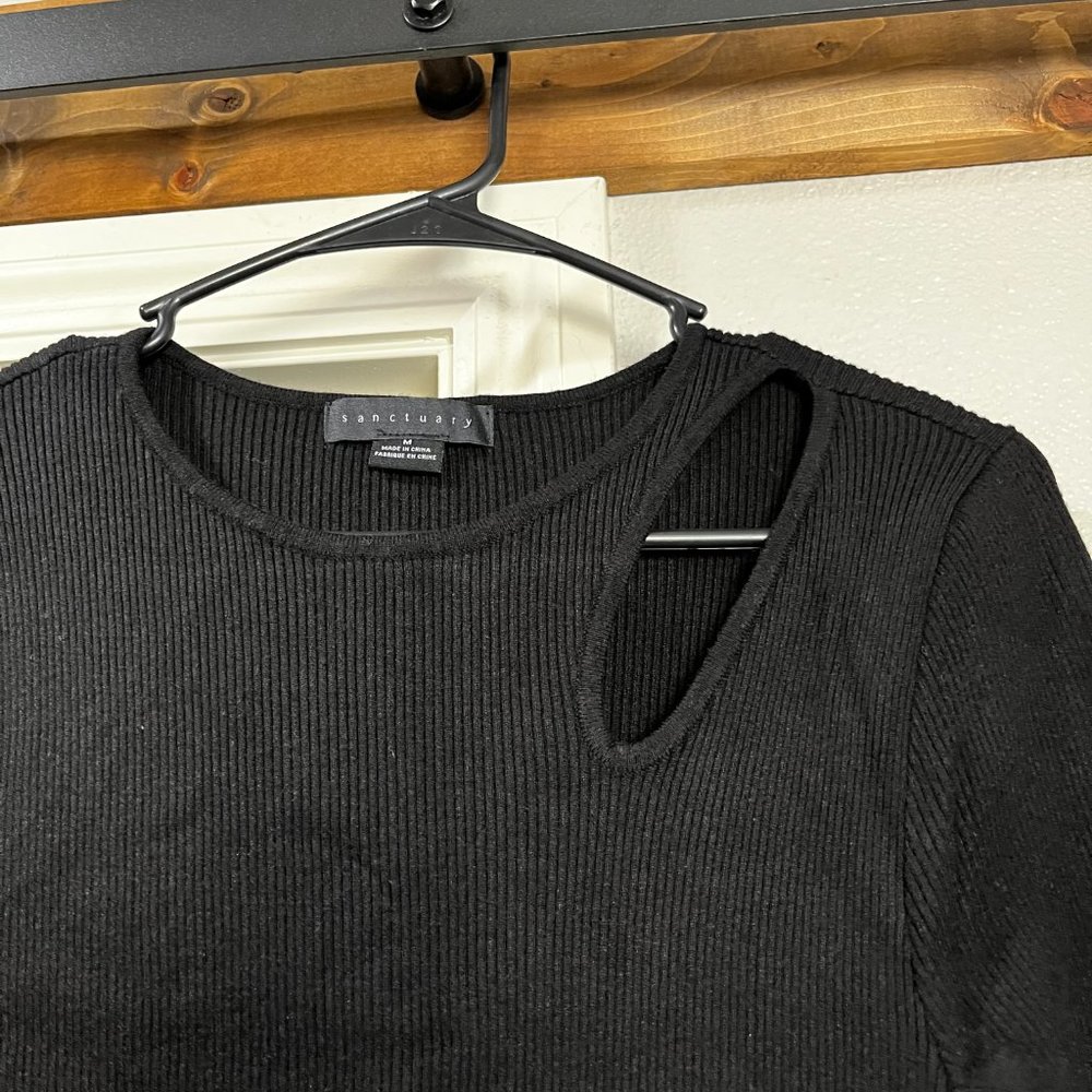 BLACK DRESS - Picture 2 of 3